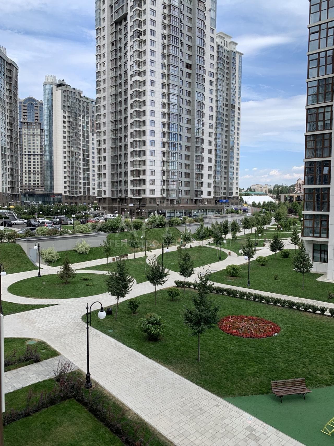 Продаж 4 кімн. квартира, Драгомирова, ID: 315916321
