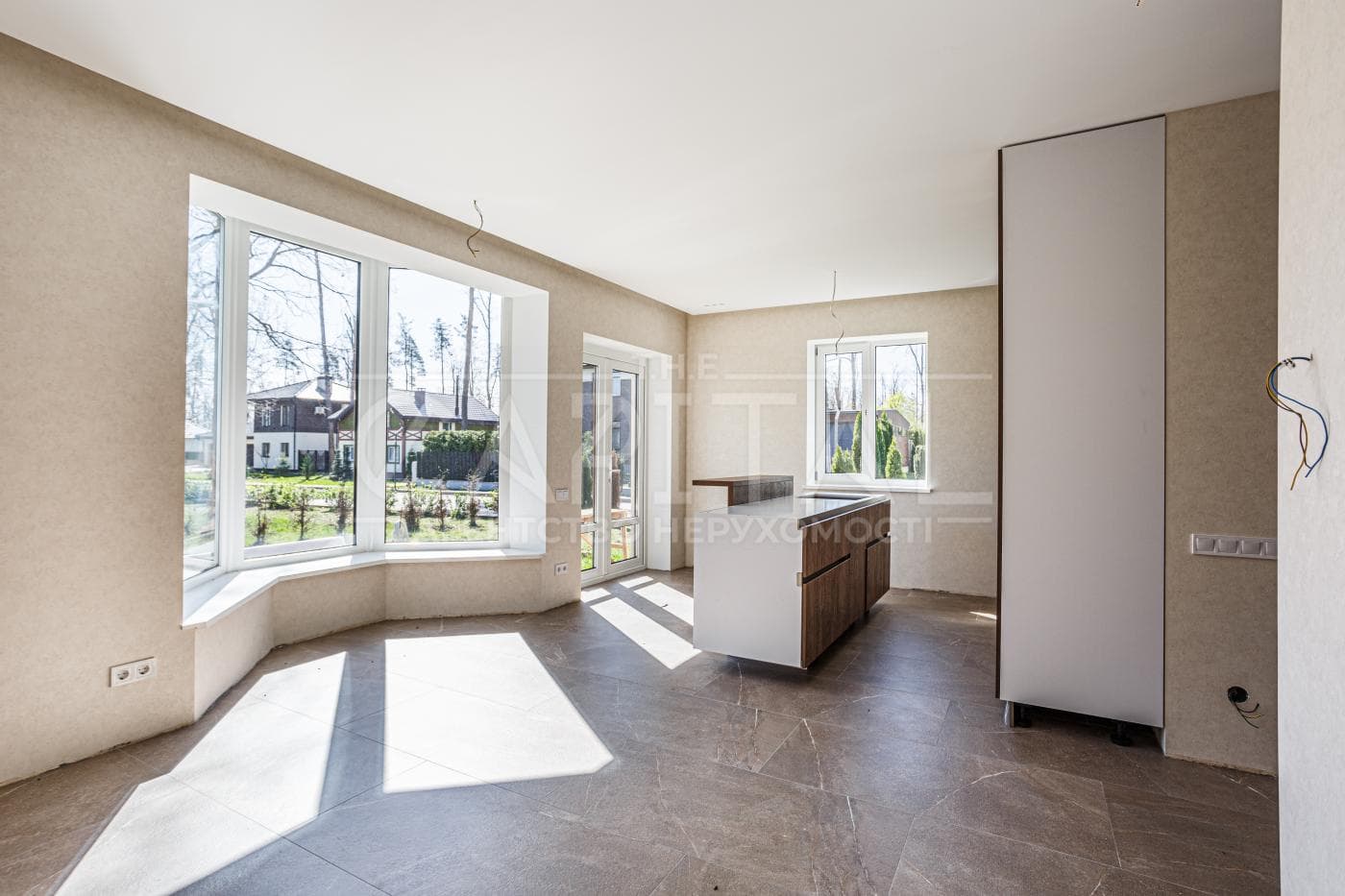 Sale 4 rooms house, dachnaya, ID: A2447