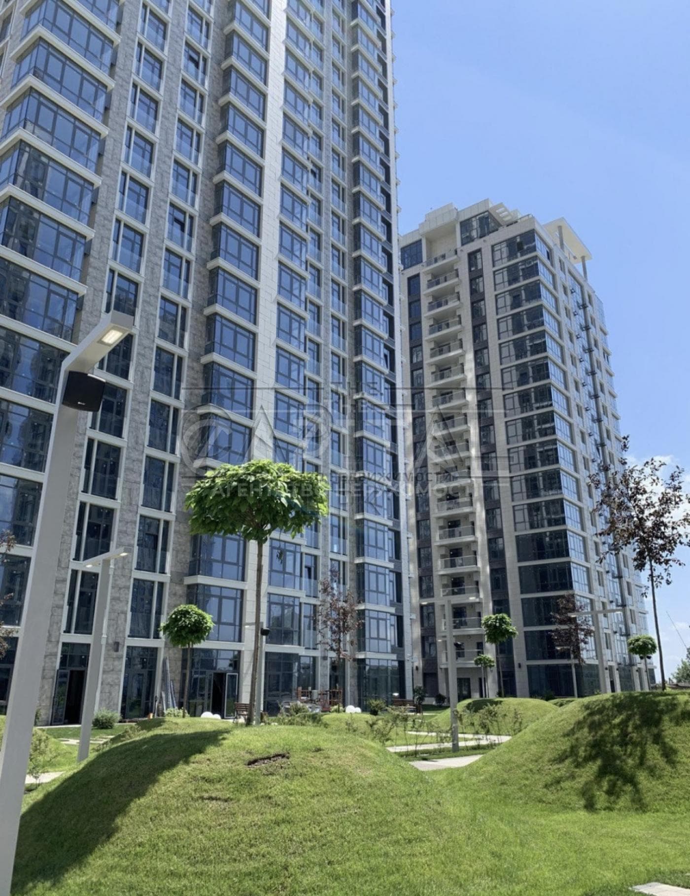 Продаж 4 кімн. квартира, Андрія Верхогляда, ID: 315917340433