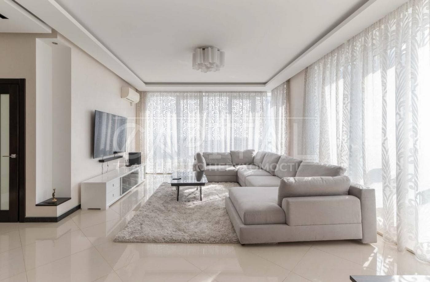 Rent 4 rooms apartment, Andriya Verhoglyada, ID: A14379
