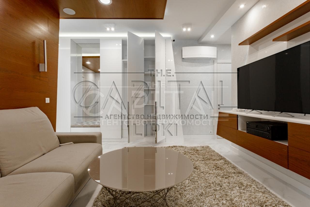 Rent 4 rooms apartment, Kijivska oblast, Kijiv, Pechersk, Dragomirova, ID: 31586876