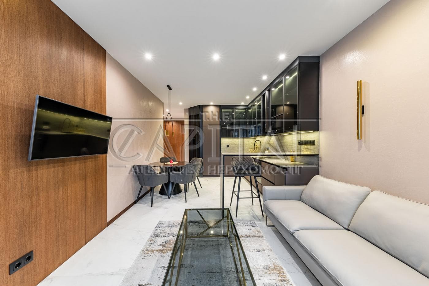 Продаж 3 кімн. квартира, Джона Маккейна, ID: A12732