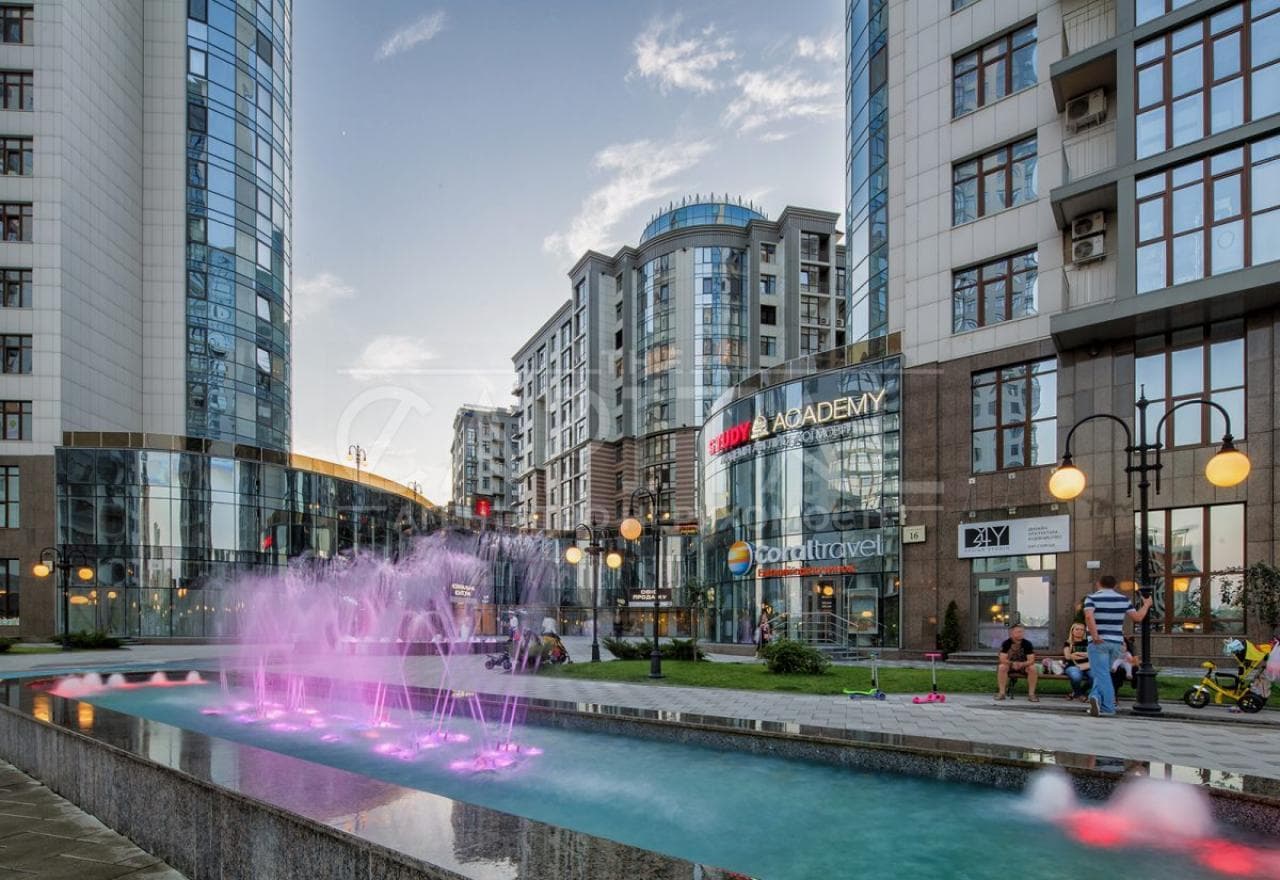 Продажа 4 комн. квартира, Андрія Верхогляда, ID: 3159166564