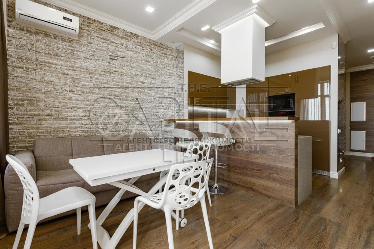 Оренда 2 кімн. квартира, Андрія Верхогляда, ID: 3157742
